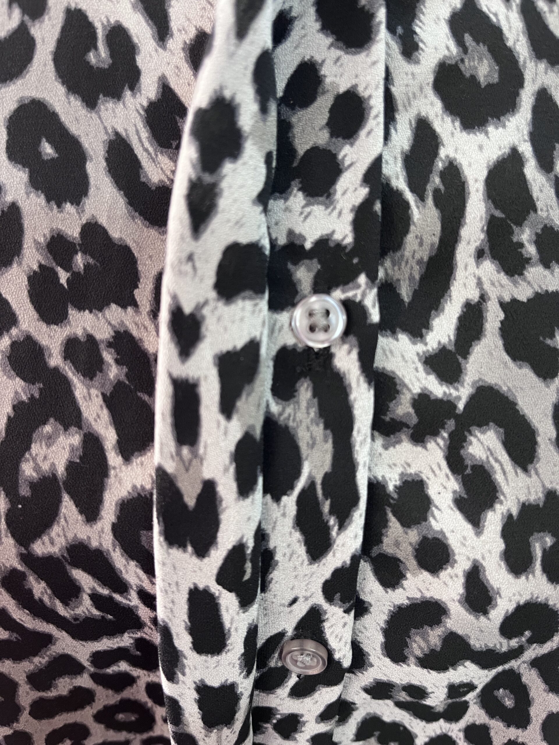 PETER MORRISSEY Leopard print long sleeve button up BLOUSE - Image 8