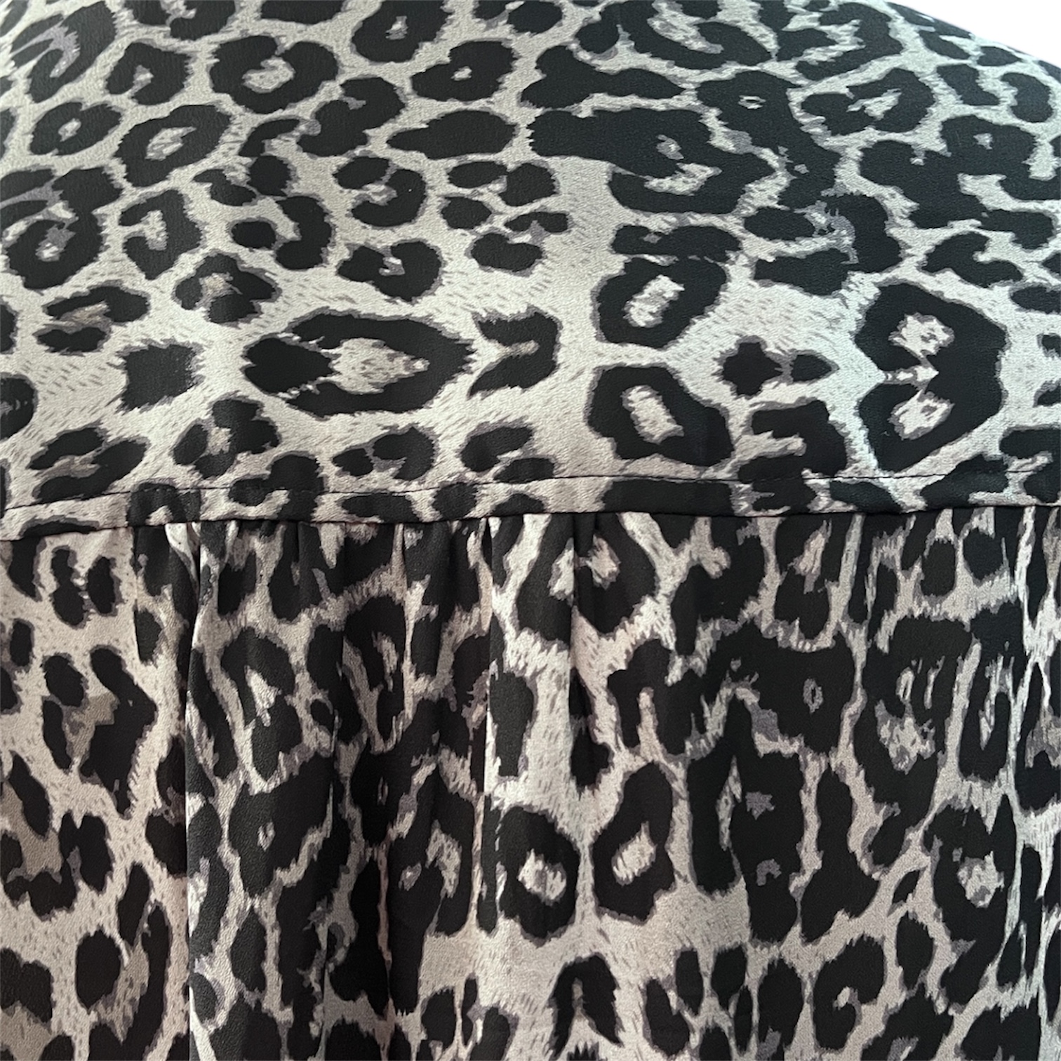 PETER MORRISSEY Leopard print long sleeve button up BLOUSE - Image 5