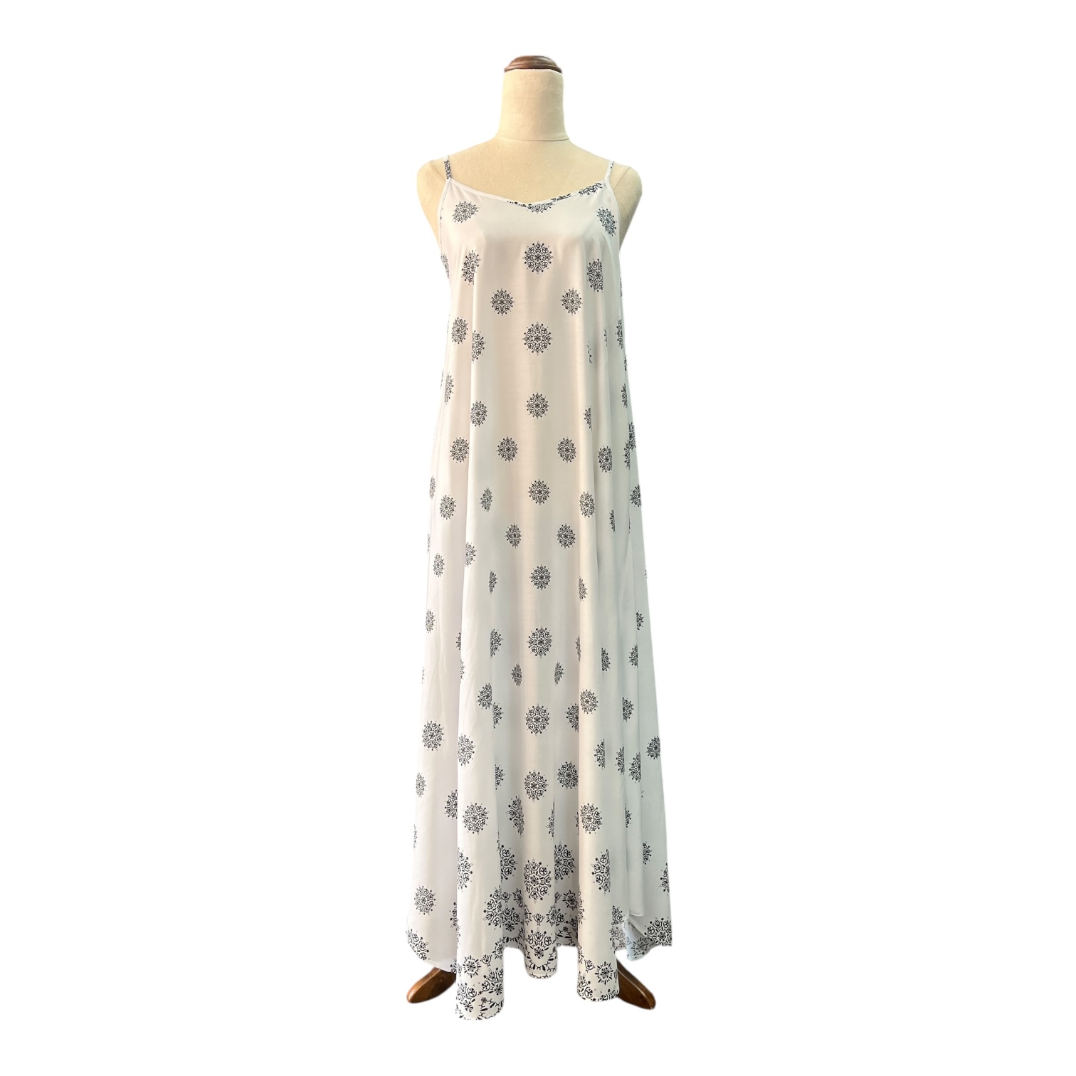 BOBBY & OLIVE Shoestring Maxi Dress-BLACK floral print